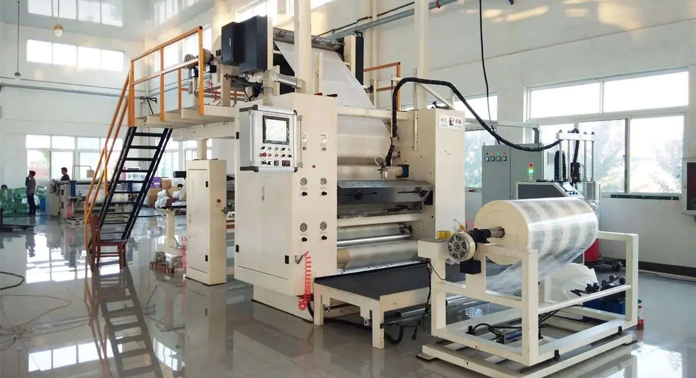 Winter Waterproof Jacket Laminating Machine-2(1).jpg