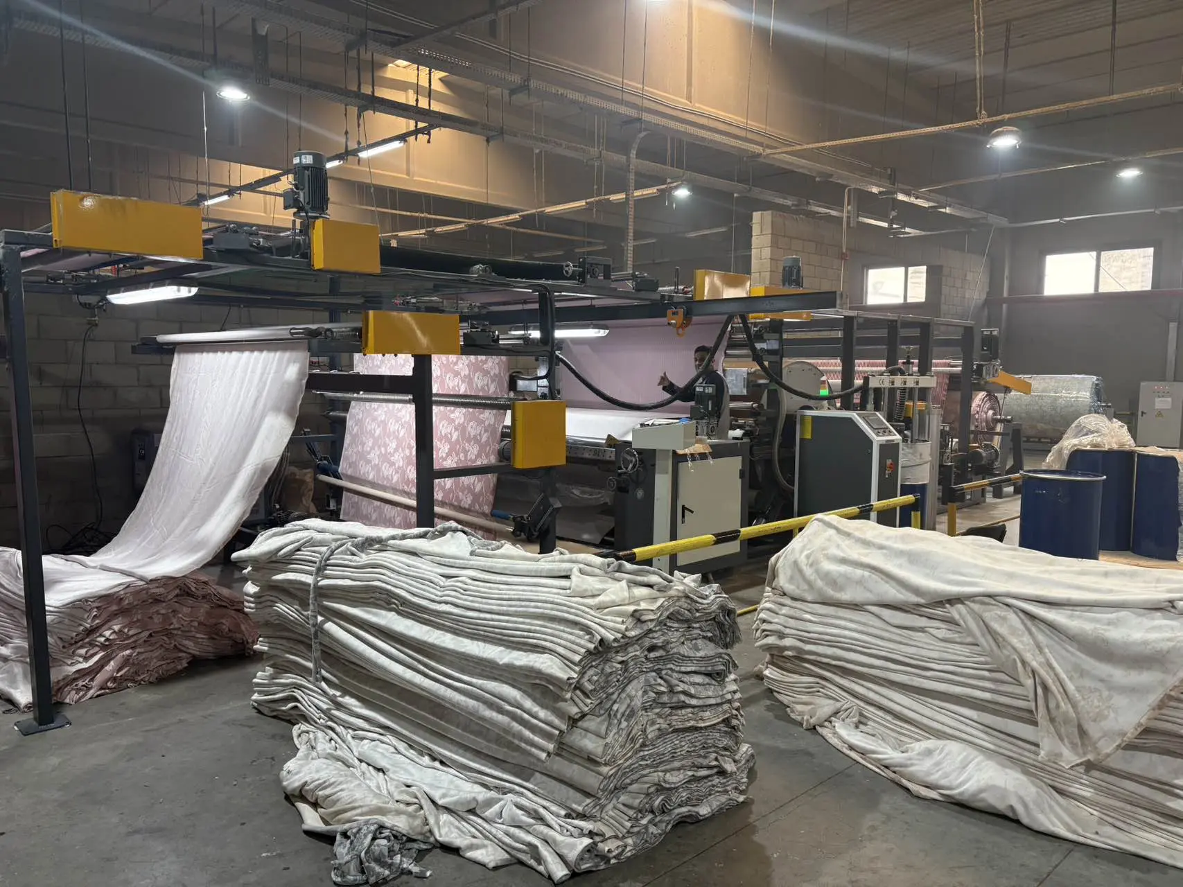 Versatile Textile Lamination Machine.jpg